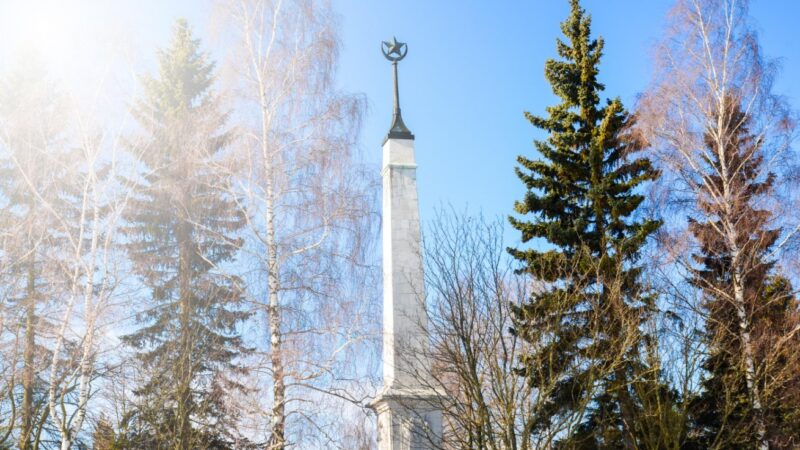 Przemyśl: Pomnik kapitana Henryka Jaskuły, pierwszego Polaka, który samotnie opłynął Ziemię, zostanie wkrótce odsłonięty