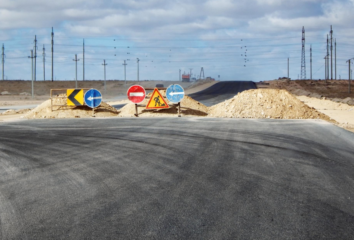 Zakończenie robót drogowych pod nowym mostem kolejowym w Przemyślu planowane na marzec 2024