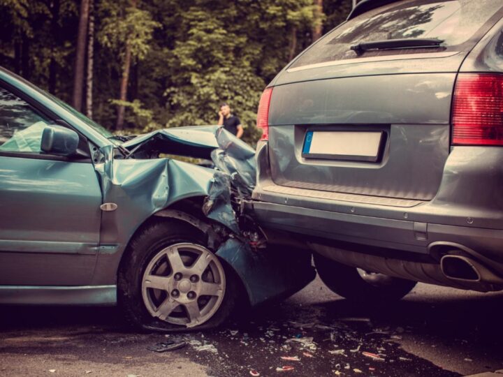 Tragiczny sobotni wypadek na drodze krajowej nr 77 w Skołoszowie: dwie osoby ranne