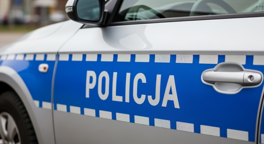 Bezpieczne dzieciństwo: Policjanci edukują młodzież o przemocy