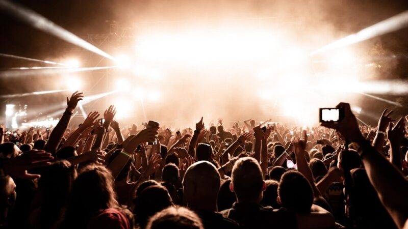 Czerwone Gitary: Diamentowy Koncert pełen hitów i emocji