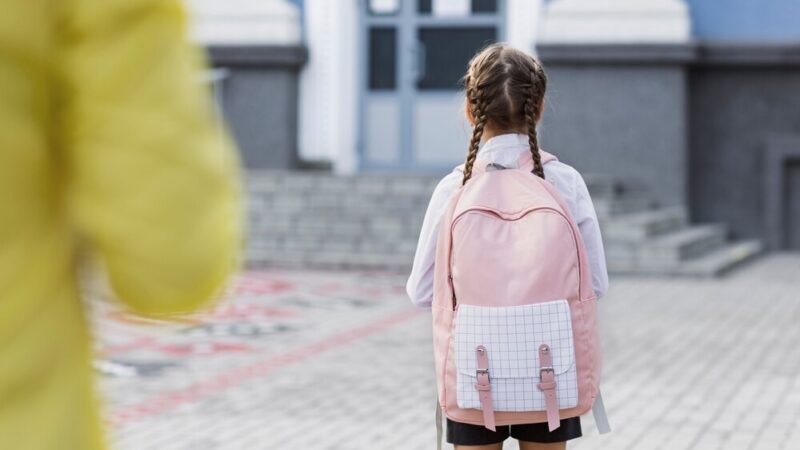 Podsumowanie VI Konkursu „Pocztówka do Świętego Mikołaja” w Przemyślu: Nagrody i wyróżnienia dla młodych twórców