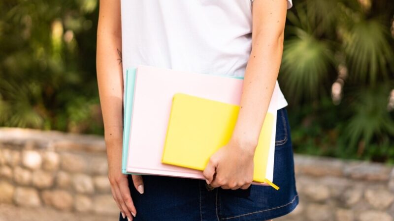 Monika Borkowska-Szmit w Przemyskiej Bibliotece: Rozmowy o Hejcie i literaturze dla dzieci