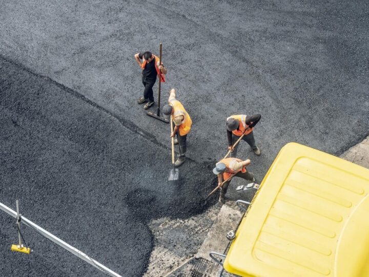 Trzeci etap modernizacji drogi w Nehrybce rusza pełną parą