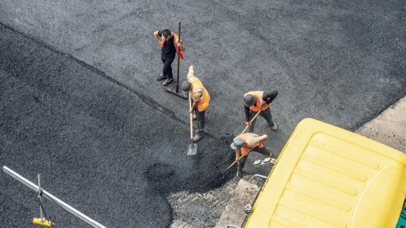 Trzeci etap modernizacji drogi w Nehrybce rusza pełną parą