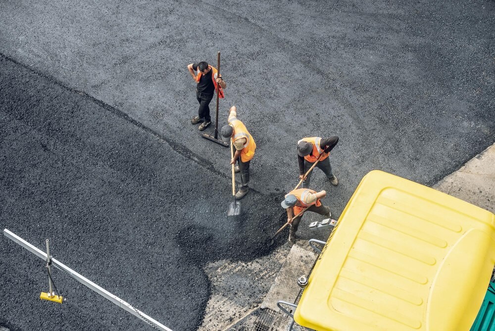 Trzeci etap modernizacji drogi w Nehrybce rusza pełną parą