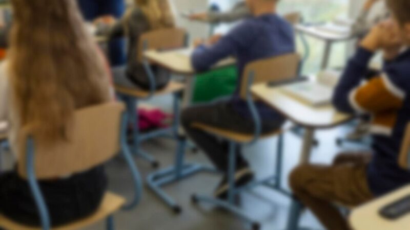 Uczniowie z Przemyśla w akcji: odkrywają tajemnice spostrzegawczości w bibliotece