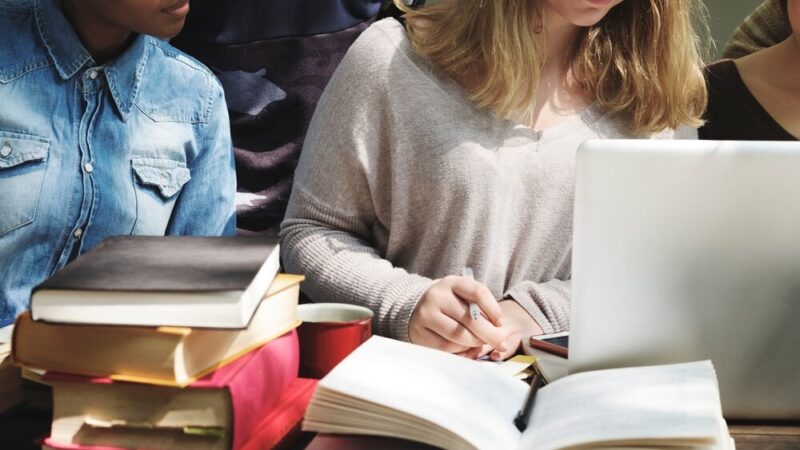 Rozwijanie umiejętności poznawczych przez zabawę w Przemyskiej Bibliotece