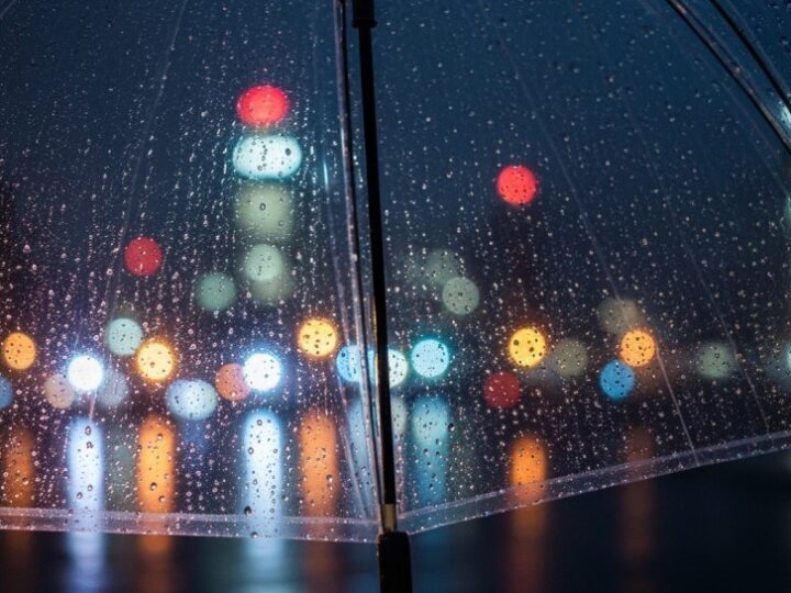 UPAŁ – JAK BEZPIECZNIE PRZETRWAĆ WYSOKIE TEMPERATURY?