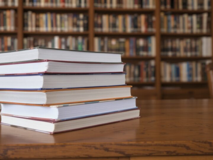 Wakacyjne przygody z książką: weź udział w konkursie recenzji!