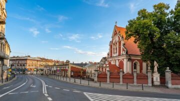 Sierakośce: altana i miejsce biwakowe przy świetlicy